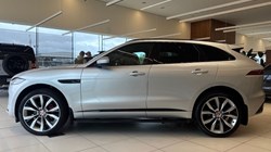 2023 (23) JAGUAR F-PACE 2.0 D200 R-Dynamic SE 5dr Auto AWD 4627236