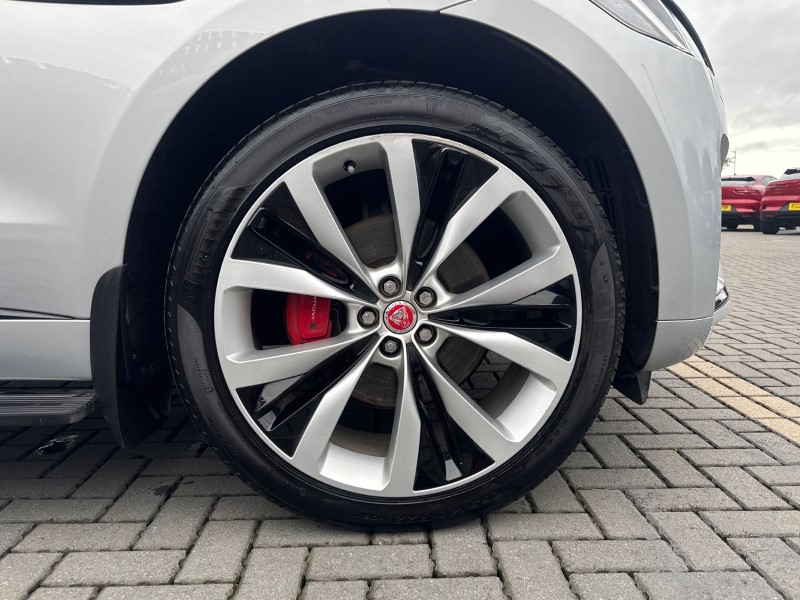 2023 (23) JAGUAR F-PACE 2.0 D200 R-Dynamic SE 5dr Auto AWD 4627187
