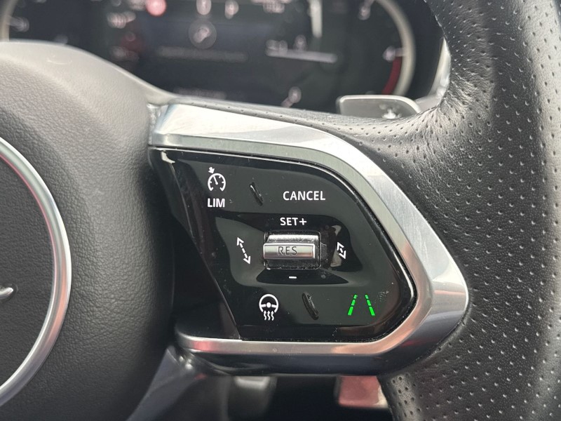 2023 (23) JAGUAR F-PACE 2.0 D200 R-Dynamic SE 5dr Auto AWD 4627208