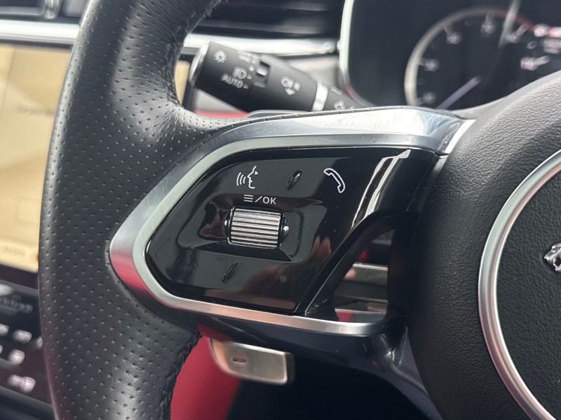 2023 (23) JAGUAR F-PACE 2.0 D200 R-Dynamic SE 5dr Auto AWD 4627207