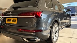 2020 (69) AUDI Q7 45 TDI Quattro S Line 5dr Tiptronic 4647212