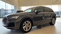 2020 (69) AUDI Q7 45 TDI Quattro S Line 5dr Tiptronic 4647219