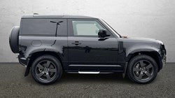 2024 (73) LAND ROVER COMMERCIAL DEFENDER 3.0 D300 Hard Top X-Dynamic HSE Auto 4664745