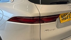 2022 (22) JAGUAR F-PACE 2.0 P400e R-Dynamic HSE 5dr Auto AWD 4658555