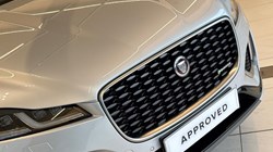 2022 (22) JAGUAR F-PACE 2.0 P400e R-Dynamic HSE 5dr Auto AWD 4658578