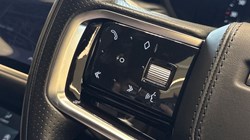 2021 (21) LAND ROVER RANGE ROVER VELAR 3.0 D300 MHEV R-Dynamic HSE 5dr Auto 4664559