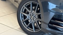 2021 (21) LAND ROVER RANGE ROVER VELAR 3.0 D300 MHEV R-Dynamic HSE 5dr Auto 4664575