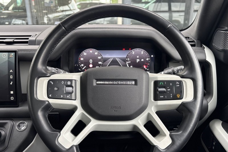 2024 (24) LAND ROVER DEFENDER 3.0 D250 X-Dynamic HSE 110 5dr Auto 5375077