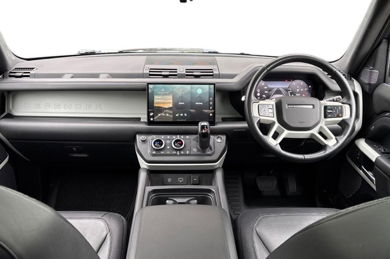 2024 (24) LAND ROVER DEFENDER 3.0 D250 X-Dynamic HSE 110 5dr Auto 5375059