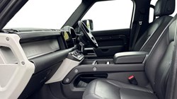 2024 (24) LAND ROVER DEFENDER 3.0 D250 X-Dynamic HSE 110 5dr Auto 5375053