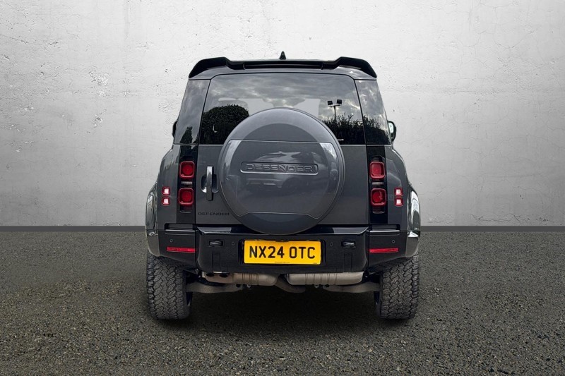 2024 (24) LAND ROVER DEFENDER 3.0 D250 X-Dynamic HSE 110 5dr Auto 5375056