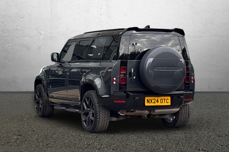 2024 (24) LAND ROVER DEFENDER 3.0 D250 X-Dynamic HSE 110 5dr Auto