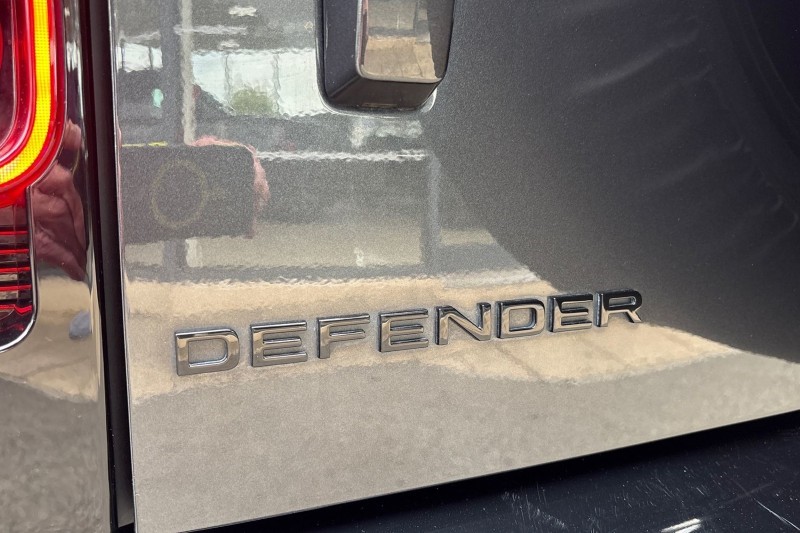 2024 (24) LAND ROVER DEFENDER 3.0 D250 X-Dynamic HSE 110 5dr Auto 5375098