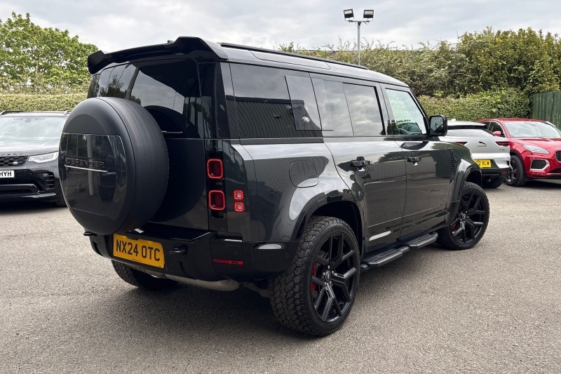 2024 (24) LAND ROVER DEFENDER 3.0 D250 X-Dynamic HSE 110 5dr Auto 5375106