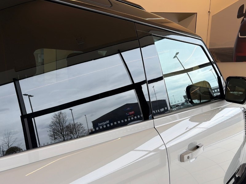 2025 (75) LAND ROVER DEFENDER 3.0 D350 X-Dynamic HSE 90 3dr Auto 5290917