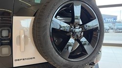 2025 (75) LAND ROVER DEFENDER 3.0 D350 X-Dynamic HSE 90 3dr Auto 5290922