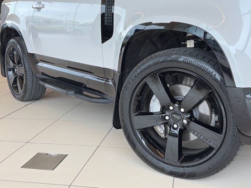 2025 (75) LAND ROVER DEFENDER 3.0 D350 X-Dynamic HSE 90 3dr Auto 5290910