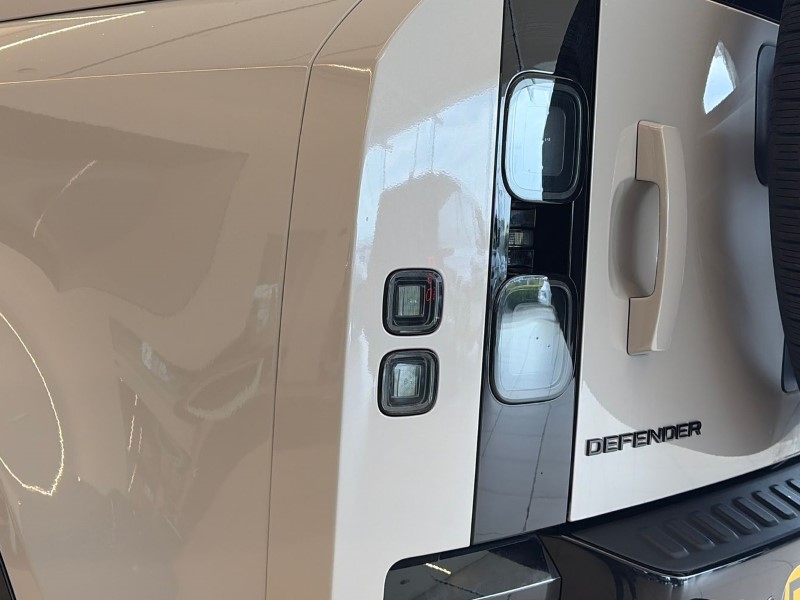 2025 (75) LAND ROVER DEFENDER 3.0 D350 X-Dynamic HSE 90 3dr Auto 5290884
