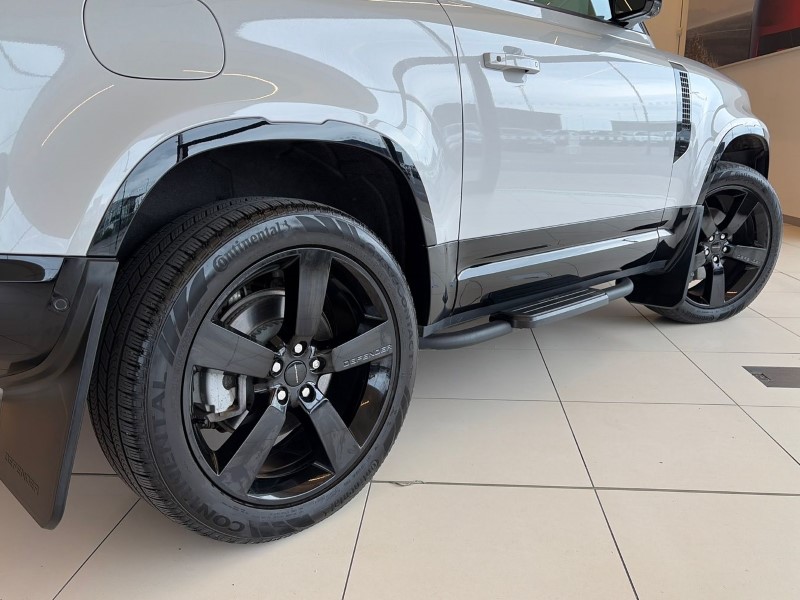 2025 (75) LAND ROVER DEFENDER 3.0 D350 X-Dynamic HSE 90 3dr Auto 5290914