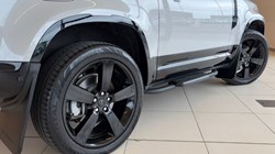 2025 (75) LAND ROVER DEFENDER 3.0 D350 X-Dynamic HSE 90 3dr Auto 5290914