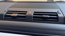 2025 (75) LAND ROVER DEFENDER 3.0 D350 X-Dynamic HSE 90 3dr Auto 5290902