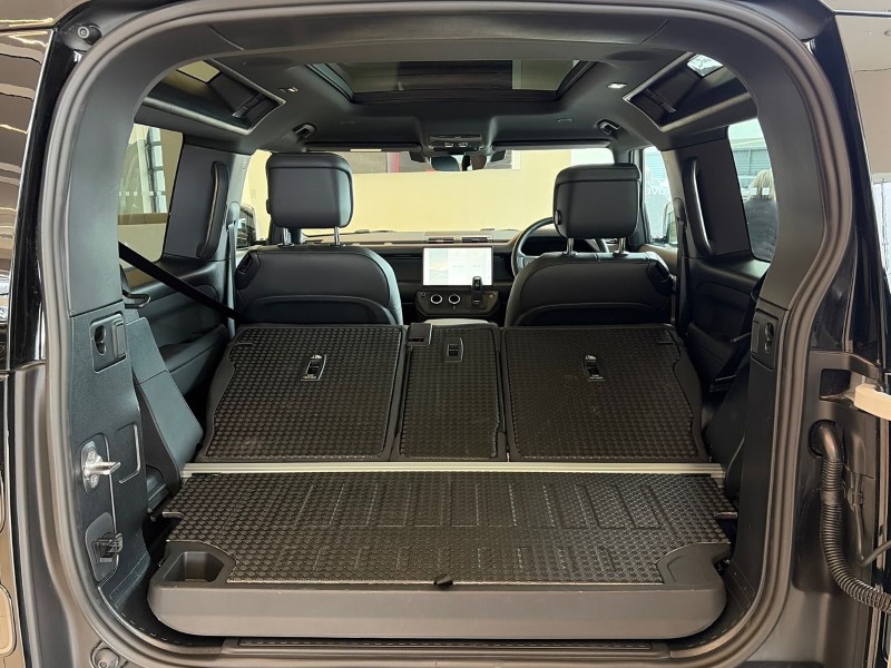 2025 (75) LAND ROVER DEFENDER 3.0 D350 X-Dynamic HSE 90 3dr Auto 5290875