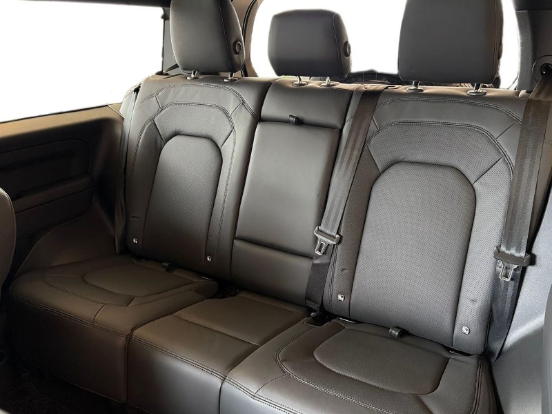 2025 (75) LAND ROVER DEFENDER 3.0 D350 X-Dynamic HSE 90 3dr Auto 5290869