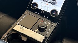 2020 (70) LAND ROVER RANGE ROVER VELAR 2.0 D240 R-Dynamic HSE 5dr Auto 4649390