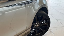 2020 (70) LAND ROVER RANGE ROVER VELAR 2.0 D240 R-Dynamic HSE 5dr Auto 4649427
