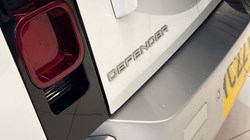 2022 (22) LAND ROVER DEFENDER 3.0 D250 SE 110 5dr Auto 4658472