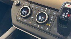 2022 (22) LAND ROVER DEFENDER 3.0 D250 SE 110 5dr Auto 4658462