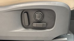 2022 (22) LAND ROVER DEFENDER 3.0 D250 SE 110 5dr Auto 4658452