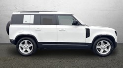 2022 (22) LAND ROVER DEFENDER 3.0 D250 SE 110 5dr Auto 4658434