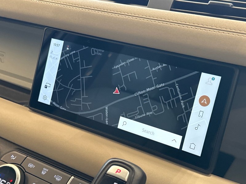 2022 (22) LAND ROVER DEFENDER 3.0 D250 SE 110 5dr Auto 4658440