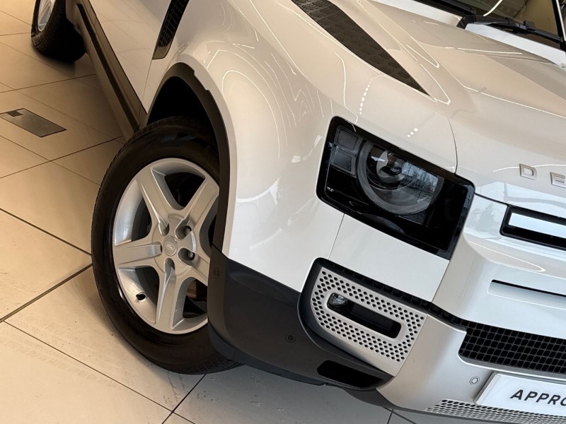 2022 (22) LAND ROVER DEFENDER 3.0 D250 SE 110 5dr Auto 4658468