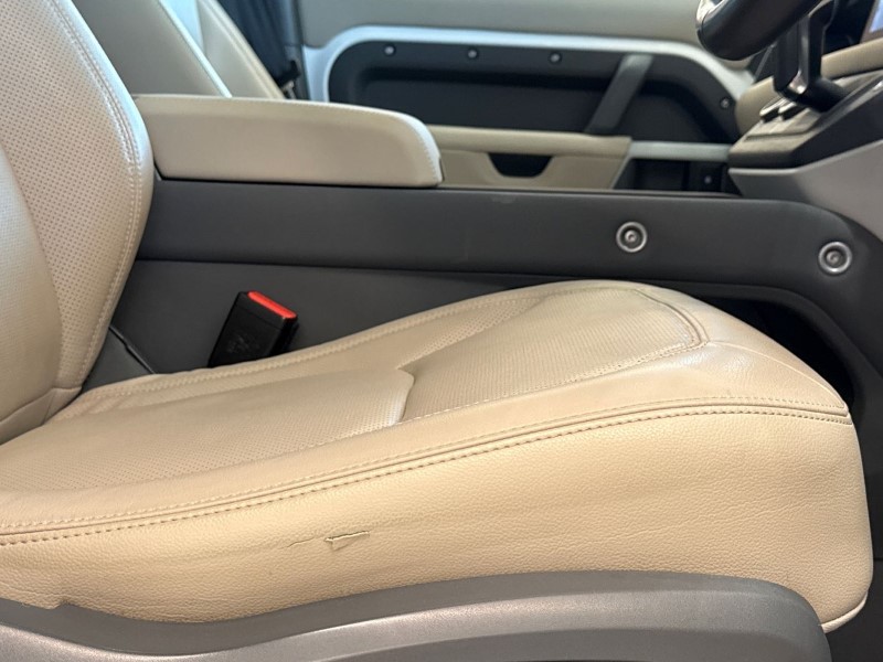 2022 (22) LAND ROVER DEFENDER 3.0 D250 SE 110 5dr Auto 4658453