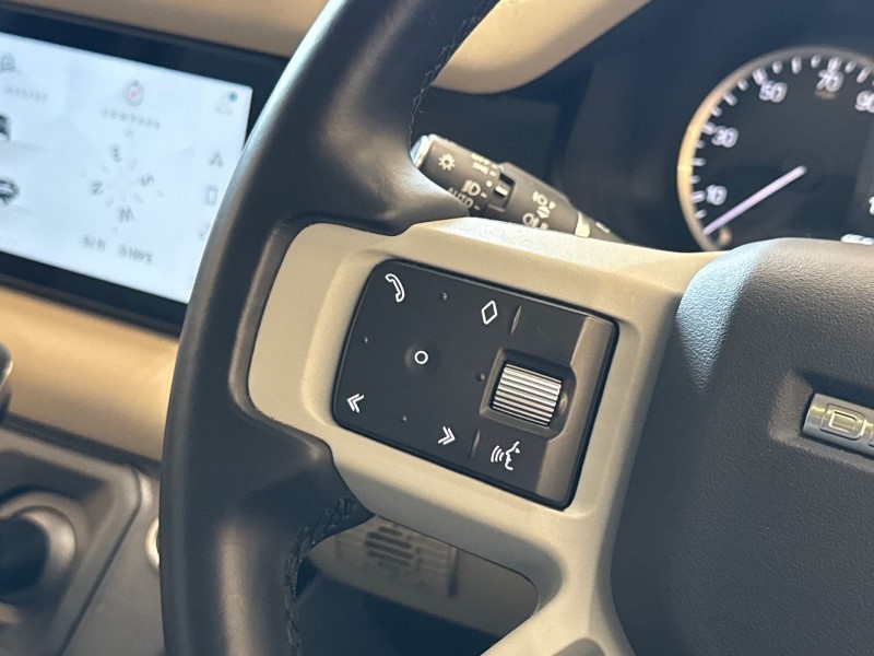 2022 (22) LAND ROVER DEFENDER 3.0 D250 SE 110 5dr Auto 4658456