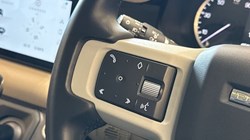 2022 (22) LAND ROVER DEFENDER 3.0 D250 SE 110 5dr Auto 4658456