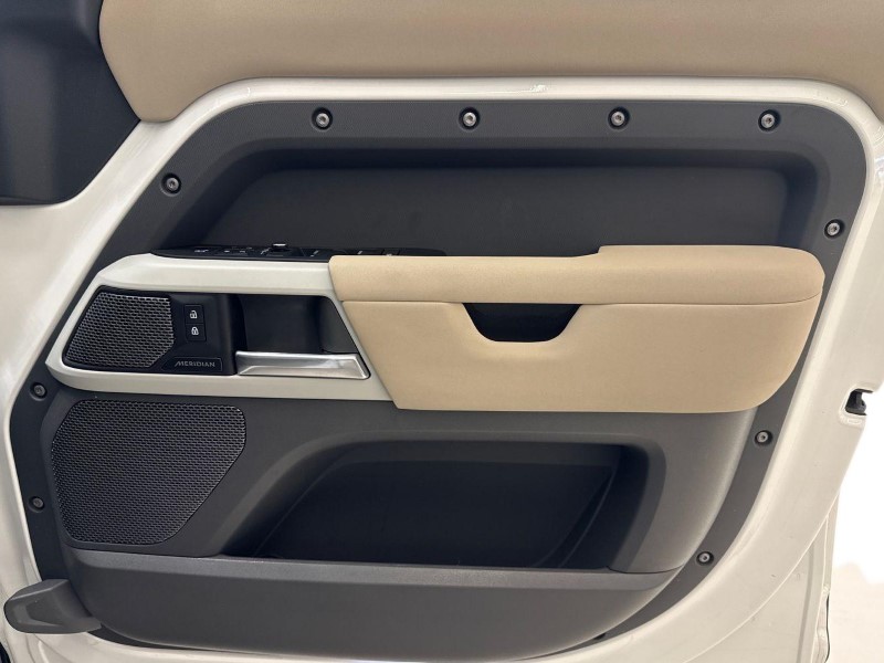 2022 (22) LAND ROVER DEFENDER 3.0 D250 SE 110 5dr Auto 4658450