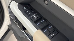 2022 (22) LAND ROVER DEFENDER 3.0 D250 SE 110 5dr Auto 4658451