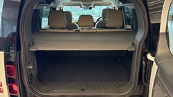 2022 (22) LAND ROVER DEFENDER 3.0 D250 SE 110 5dr Auto 4658439