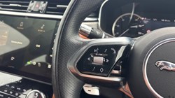 2022 (22) JAGUAR F-PACE 2.0 D200 R-Dynamic S 5dr Auto AWD 4678766
