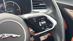 2022 (22) JAGUAR F-PACE 2.0 D200 R-Dynamic S 5dr Auto AWD 4678767