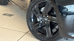 2021 (21) LAND ROVER DISCOVERY 3.0 D300 R-Dynamic HSE 5dr Auto 4683183