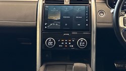 2021 (21) LAND ROVER DISCOVERY 3.0 D300 R-Dynamic HSE 5dr Auto 4683152
