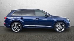 2020 (70) AUDI Q7 50 TDI Quattro S Line 5dr Tiptronic 4682051