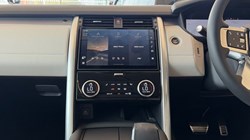 2025 (75) LAND ROVER DISCOVERY 3.0 D350 Dynamic SE 5dr Auto 5416225