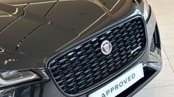 2022 (72) JAGUAR F-PACE 2.0 D200 R-Dynamic Black 5dr Auto AWD 4685670