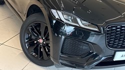 2022 (72) JAGUAR F-PACE 2.0 D200 R-Dynamic Black 5dr Auto AWD 4685669