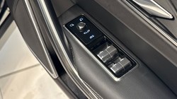 2022 (72) JAGUAR F-PACE 2.0 D200 R-Dynamic Black 5dr Auto AWD 4685651